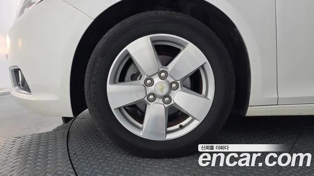 ChevroletGMDaewoo Malibu 2015 thumb 5