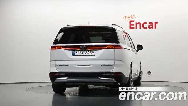 Kia Carnival 2020 thumb 4