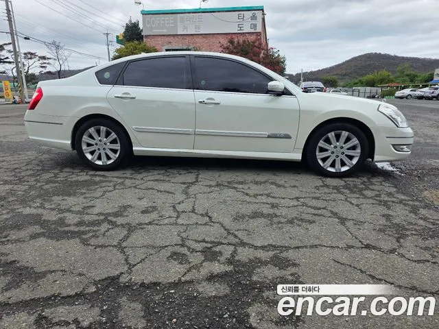 Renault-KoreaSamsung Latitude 2009 thumb 8