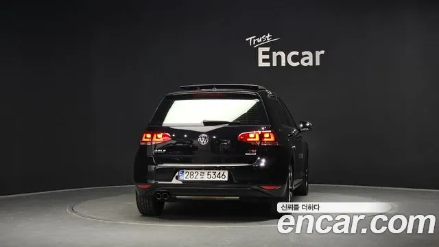 Volkswagen Golf Sportsvan 2016 thumb 4