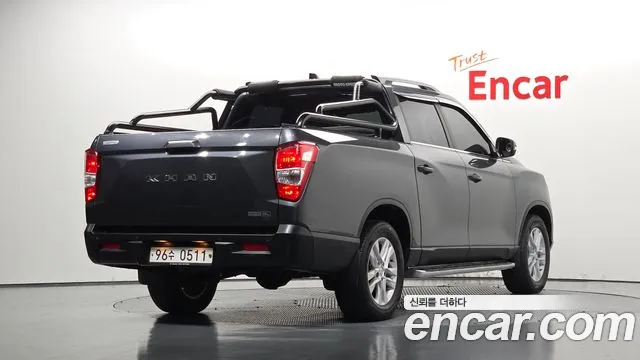 KG_Mobility_Ssangyong Rexton 2019 thumb 2