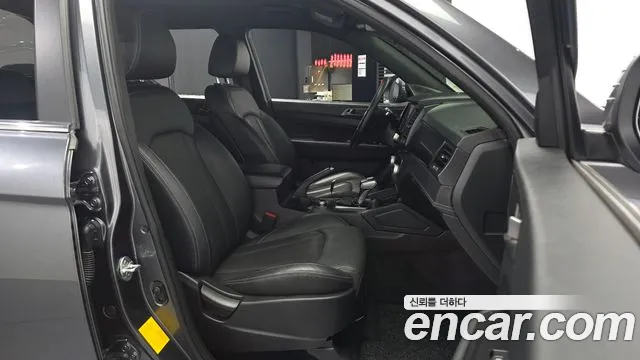 KG_Mobility_Ssangyong Rexton 2019 thumb 11
