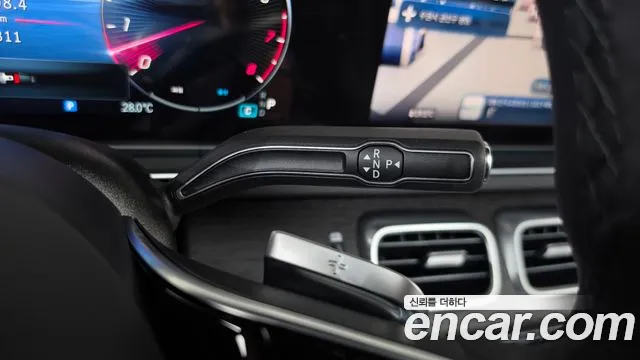 Mercedes-Benz GLS 2025 thumb 9
