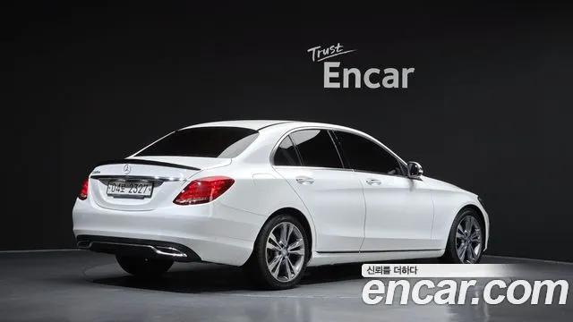 Mercedes-Benz C-Класс 2017 thumb 2