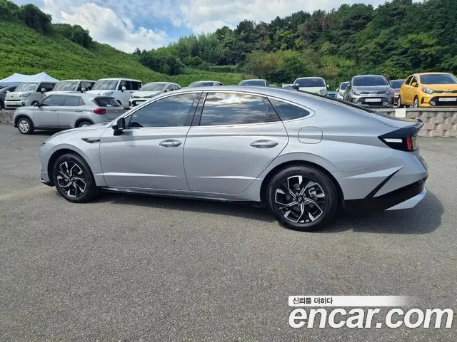 Hyundai Sonata 2025 thumb 4