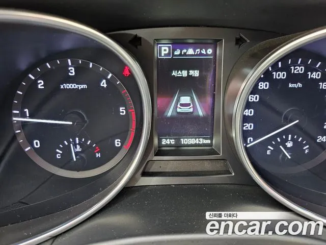 Hyundai Santa Fe 2016 thumb 9