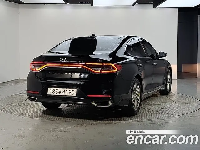 Hyundai Grandeur 2018 thumb 4