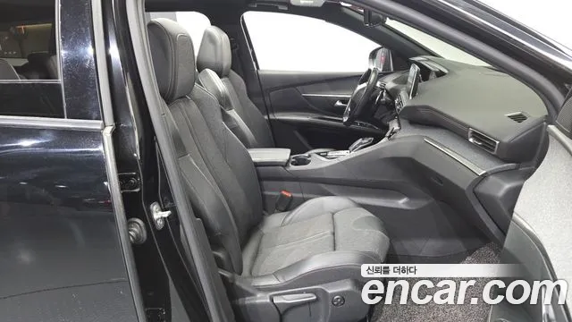 Peugeot 5008 2020 thumb 11