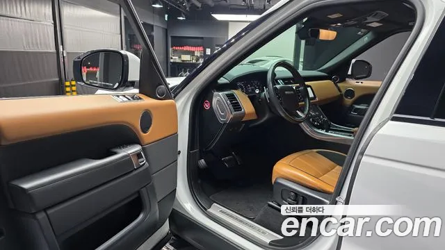 Land Rover Range Rover Sport 2019 thumb 9