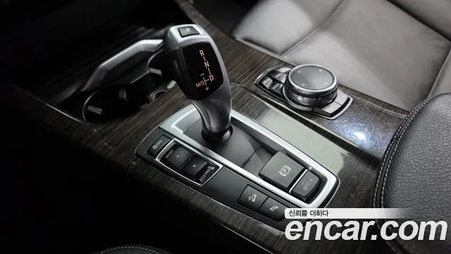 BMW X4 2015 thumb 9
