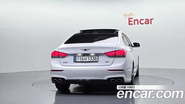 Genesis G80 2017 thumb 4