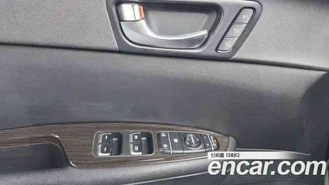 Kia K5 2017 thumb 11