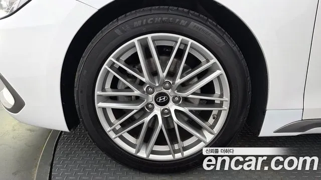 Hyundai Grandeur 2018 thumb 5