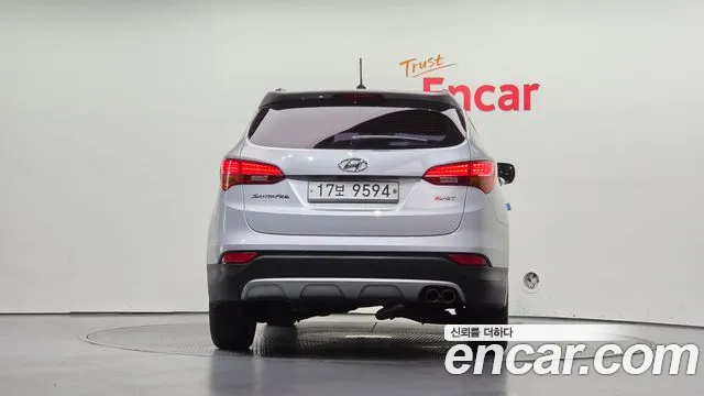 Hyundai Santa Fe 2013 thumb 4