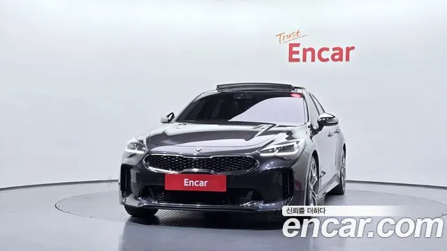 Kia Stinger 2017 thumb 3