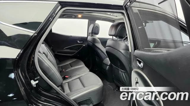 Hyundai Santa Fe 2016 thumb 12