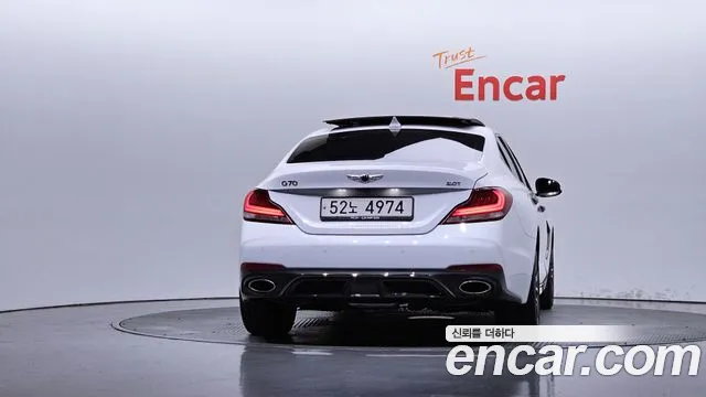 Genesis G70 2019 thumb 3