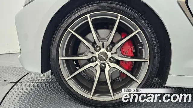 Genesis G70 2019 thumb 4