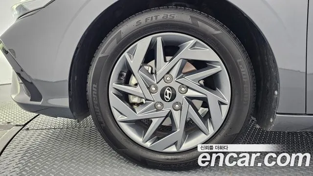 Hyundai Avante 2023 thumb 4