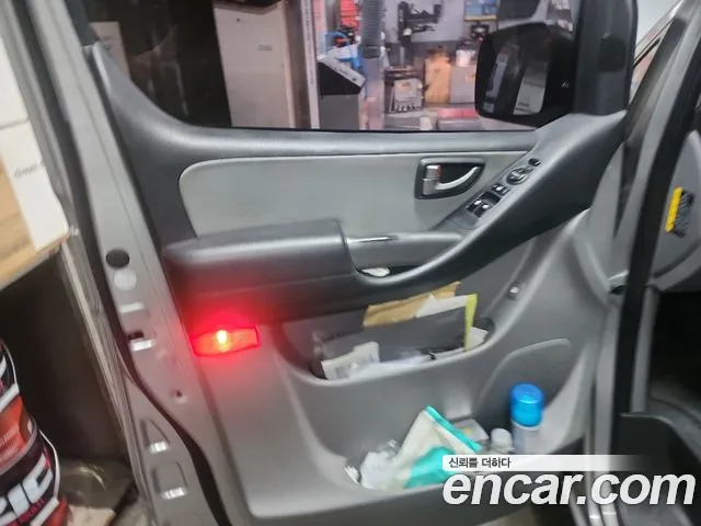 Hyundai Starex 2018 thumb 11