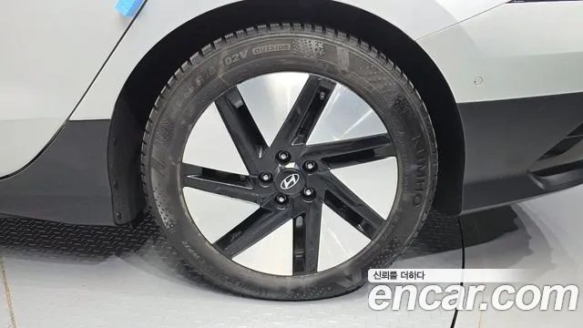 Hyundai IONIQ 6 2023 thumb 4