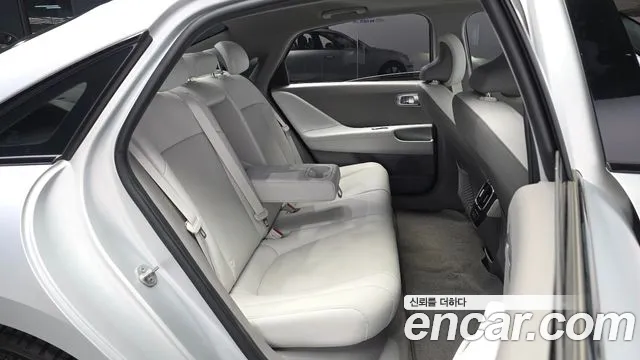 Hyundai IONIQ 6 2023 thumb 11