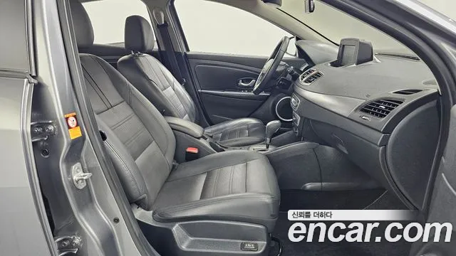 Renault-KoreaSamsung Fluence 2019 thumb 10