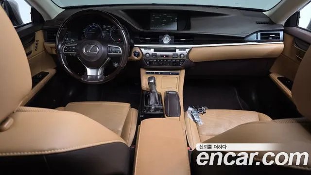 Lexus ES 2017 thumb 6