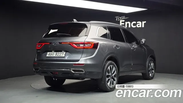 Renault-KoreaSamsung Koleos 2017 thumb 2