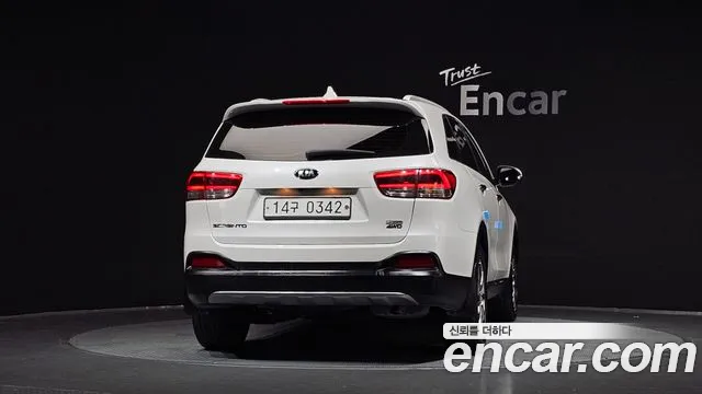 Kia Sorento 2016 thumb 4