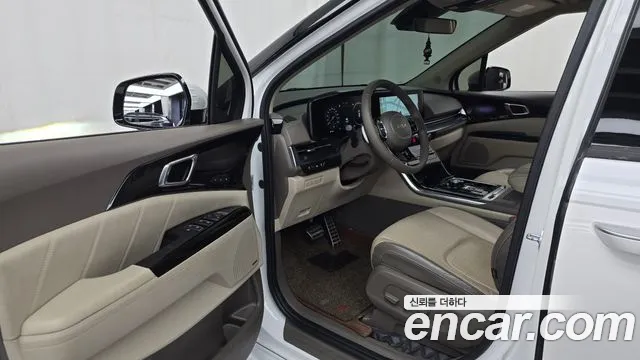 Kia Carnival 2022 thumb 10