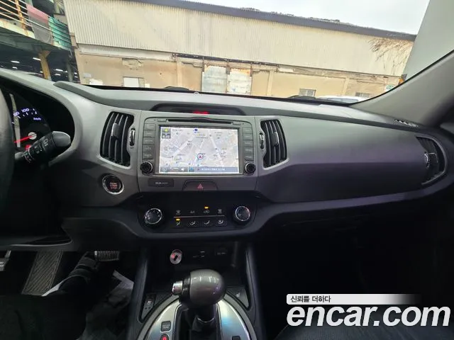 Kia Sportage 2015 thumb 9