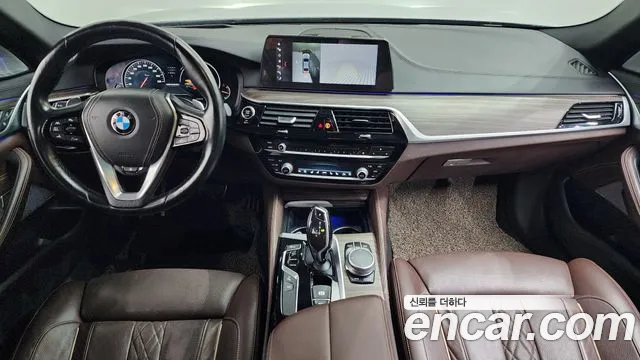 BMW 5-Series 2017 thumb 7