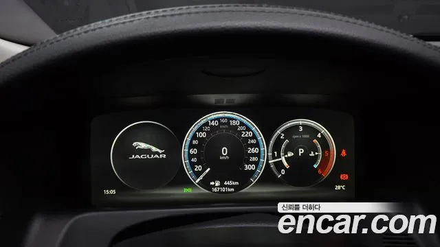 Jaguar XF 2017 thumb 8