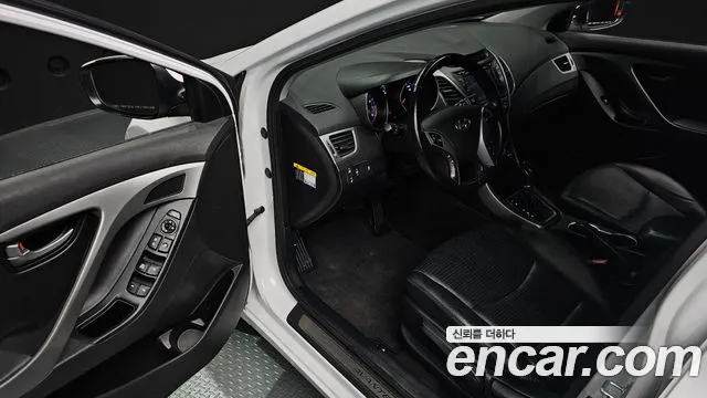 Hyundai Avante 2015 thumb 10