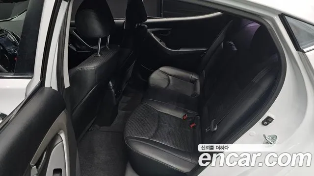 Hyundai Avante 2015 thumb 11