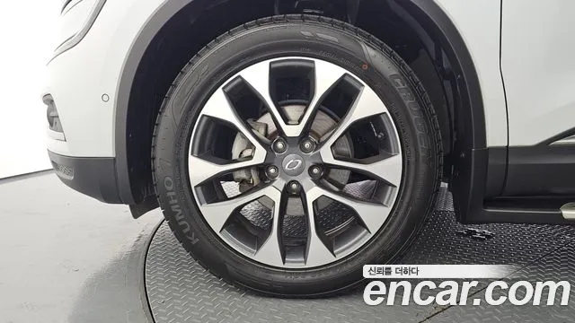 Renault-KoreaSamsung Koleos 2018 thumb 5