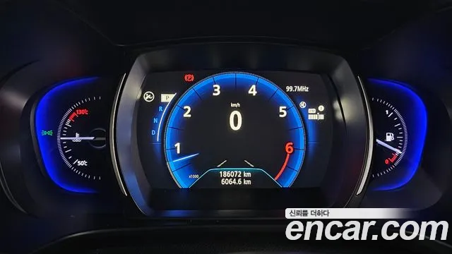 Renault-KoreaSamsung Koleos 2018 thumb 8