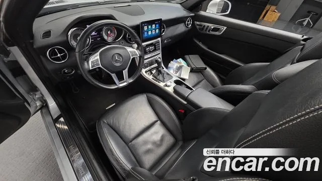 Mercedes-Benz SLK-Class 2012 thumb 7