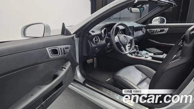 Mercedes-Benz SLK-Class 2012 thumb 10