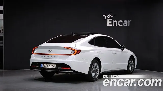 Hyundai Sonata 2022 thumb 2