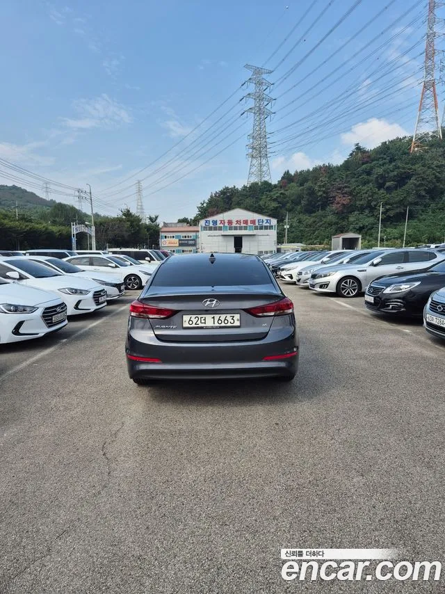 Hyundai Avante 2017 thumb 4