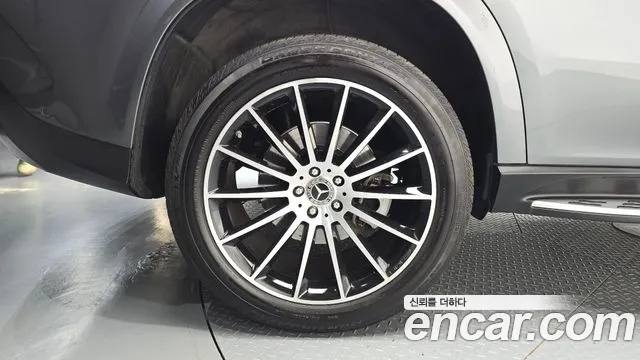 Mercedes-Benz GLE 2022 thumb 4