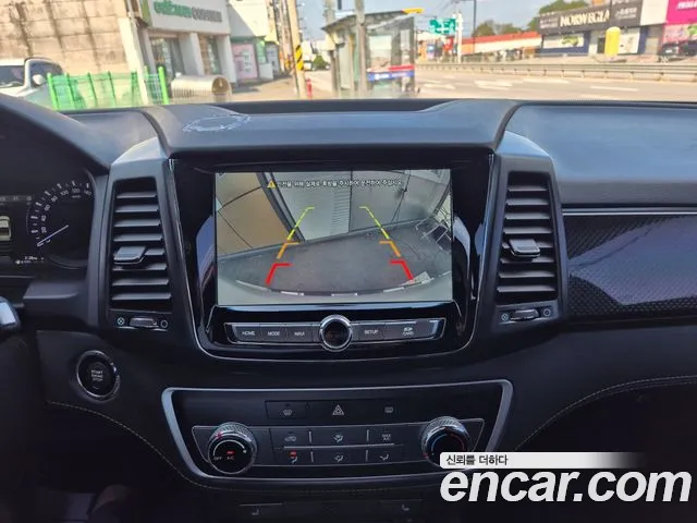 KG_Mobility_Ssangyong Rexton 2019 thumb 8