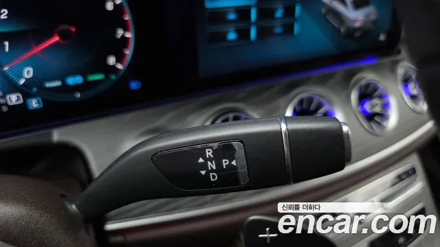 Mercedes-Benz CLS-Class 2020 thumb 9