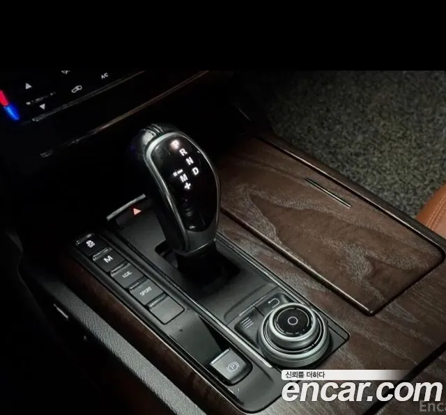 Maserati Ghibli 2018 thumb 9