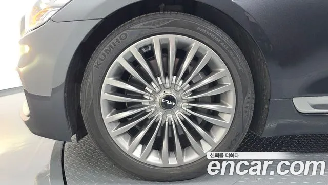 Kia K9 2019 thumb 4