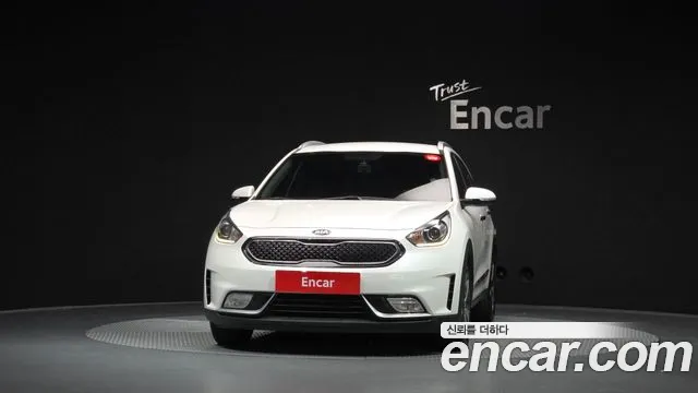 Kia Niro 2018 thumb 3