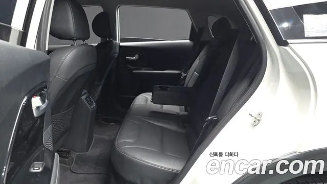 Kia Niro 2018 thumb 12
