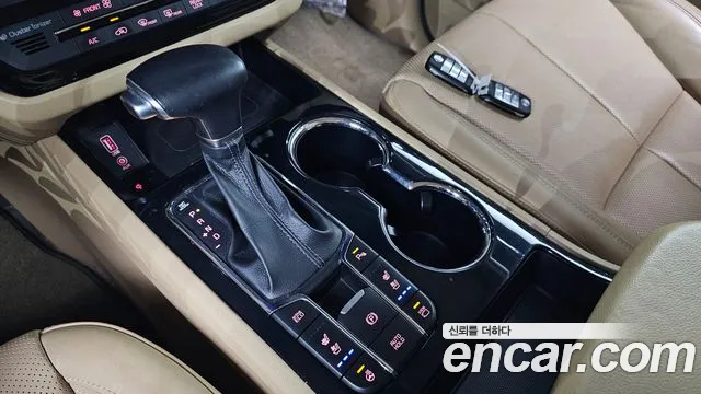 Kia Carnival 2018 thumb 8